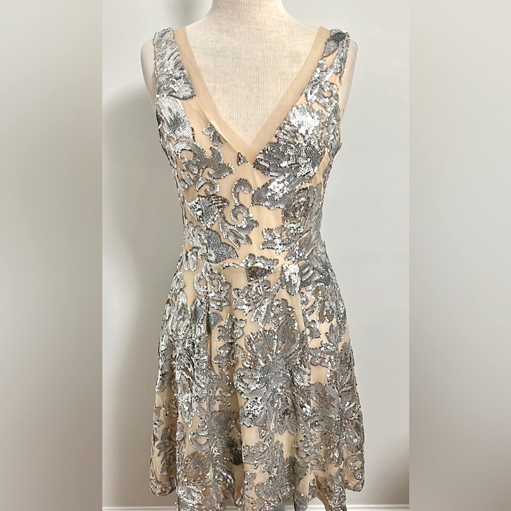 Belle Badgley Mischka Nude Mesh Silver Floral Sequin Dress